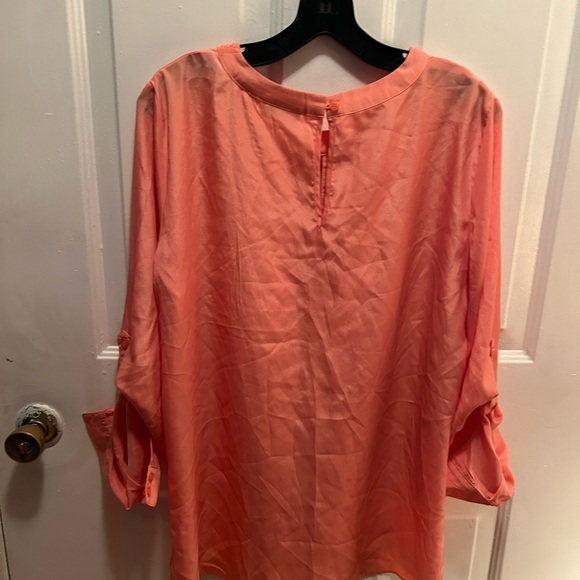 Woman’s dress shirt coral/peach great for work, dinner, family parties ect - Picture 2 of 5
